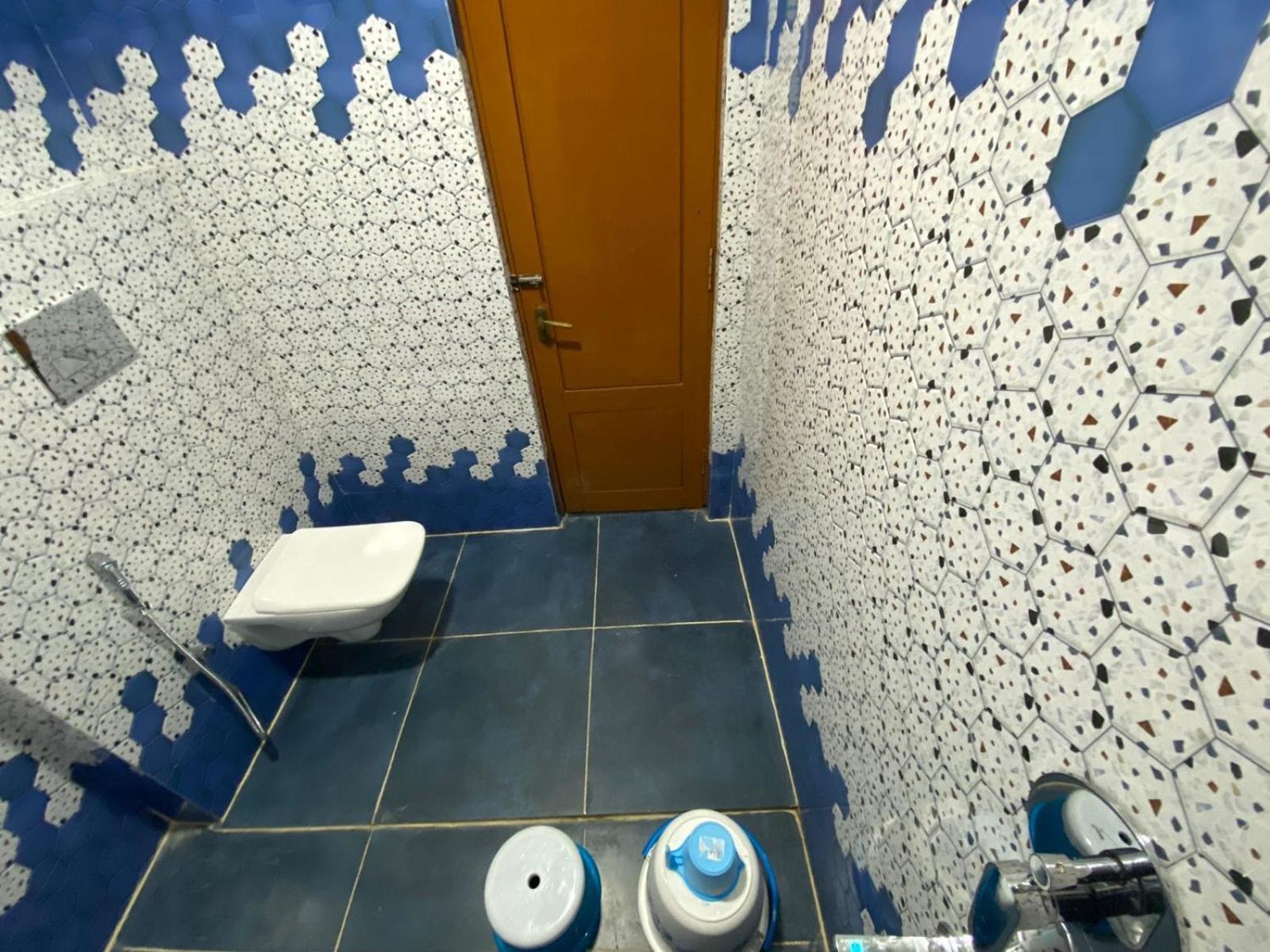 Hotel Kp Suites Metro Хидерабад Екстериор снимка